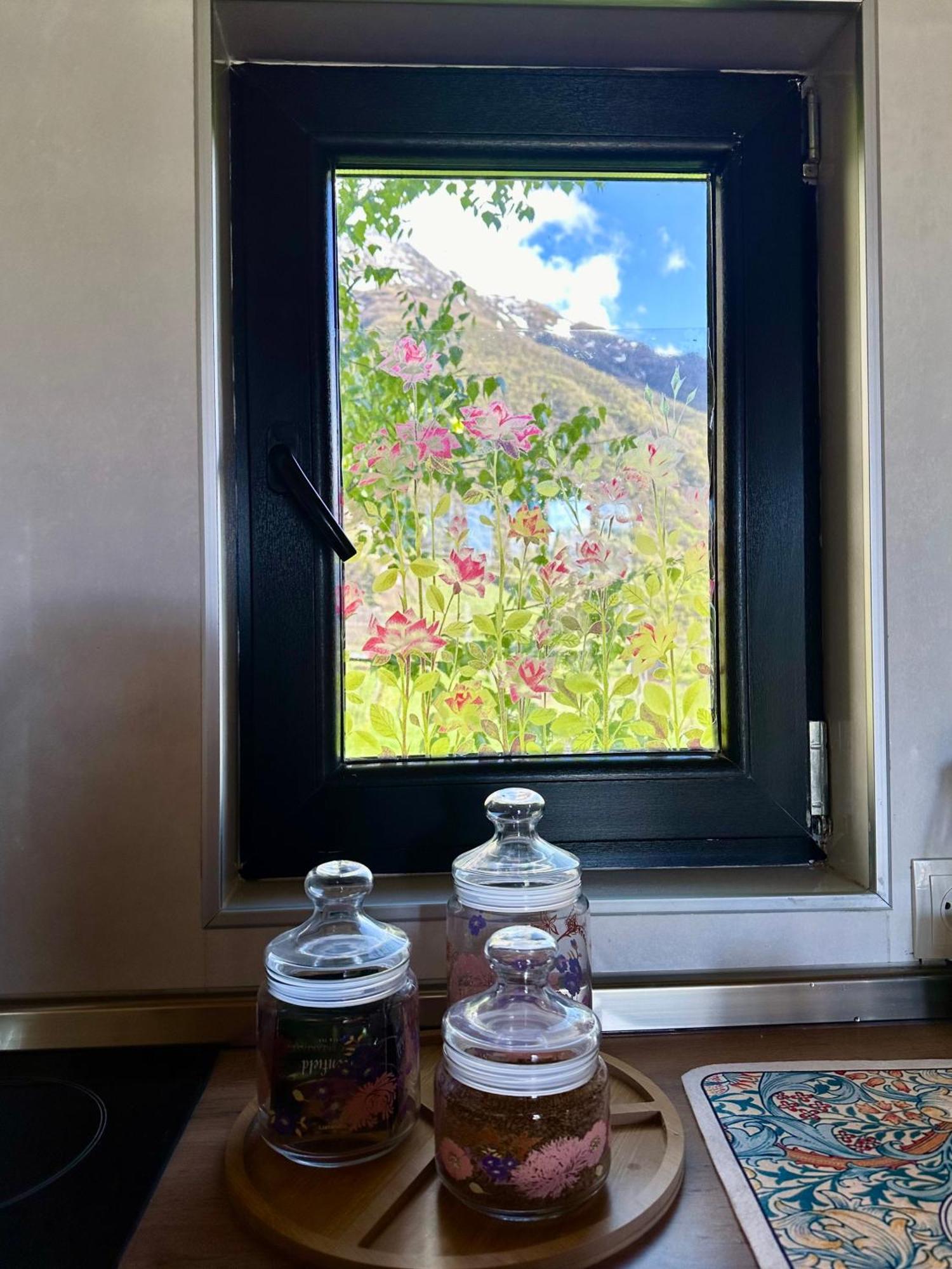 Royal Cottages カズベギ エクステリア 写真
